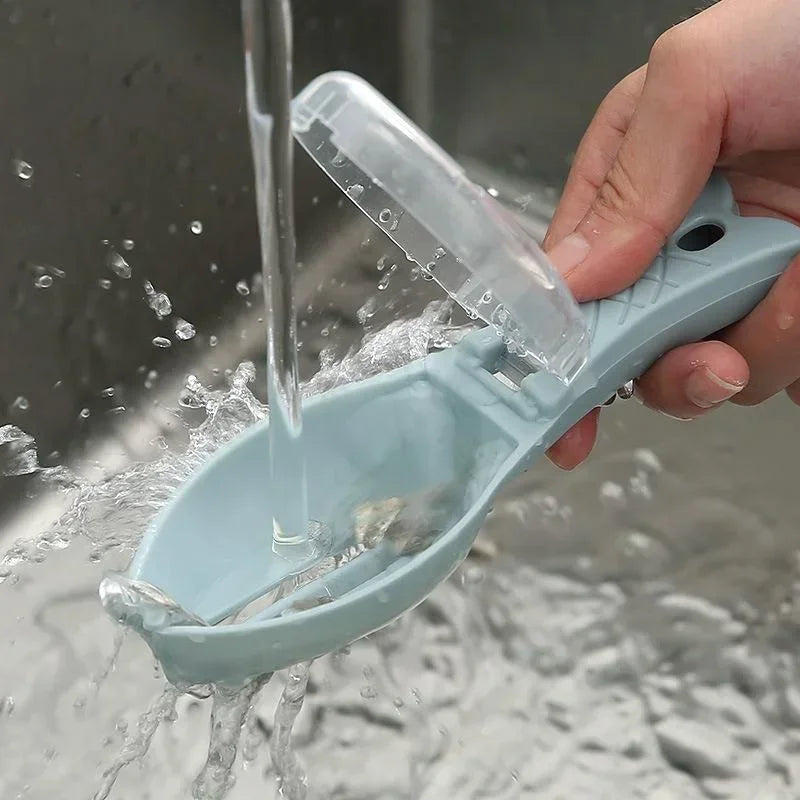 Raspador de Escamas de Peixe com Tampa – Plástico Resistente | Utensílio de Cozinha Prático
